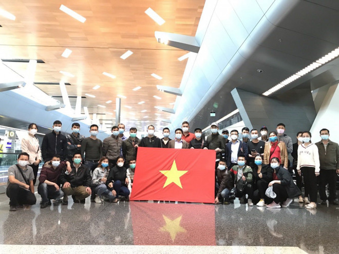 Hành trình đặc biệt của đoàn người Việt từ châu Phi về TP.HCM - 14