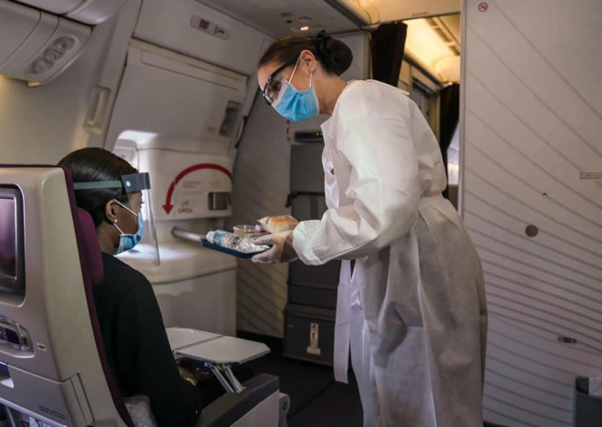 Hành trình đặc biệt của đoàn người Việt từ châu Phi về TP.HCM - 17