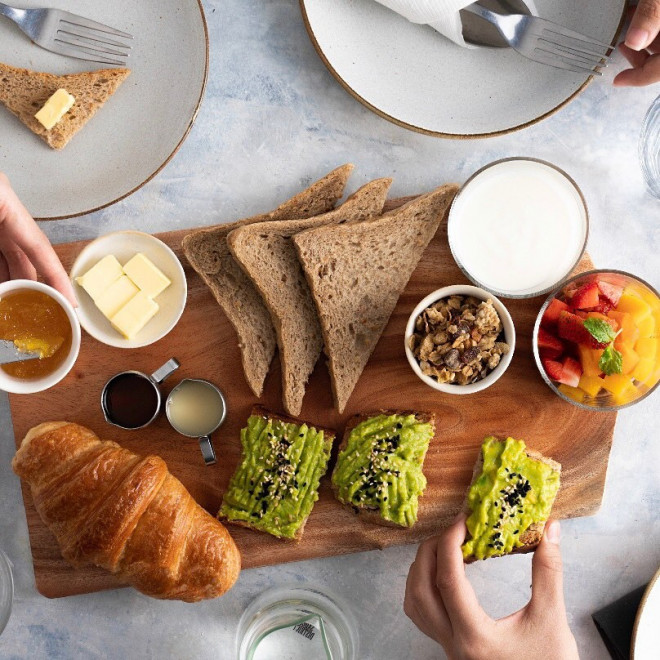 Quán cà phê giữa lòng Sài Gòn khiến bạn cảm giác như đang ở giữa mùa Thu châu Âu - 4