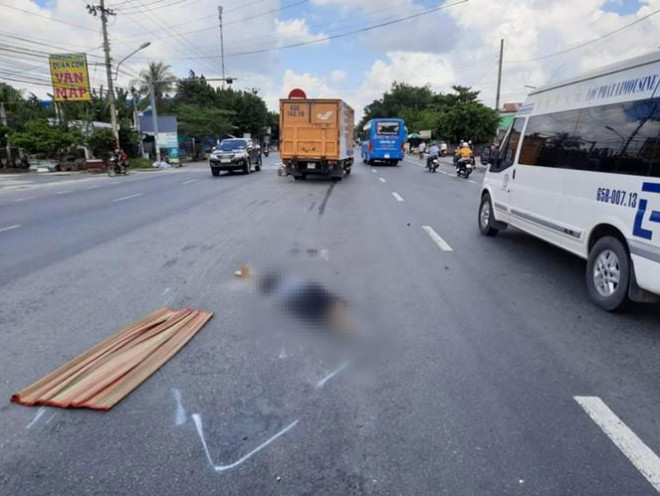 Hai chị em thương vong khi đang trên đường đi đám tang - 2