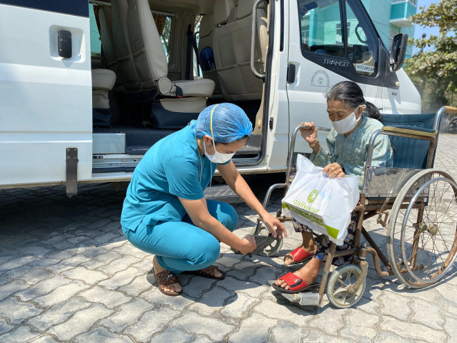 Đà Nẵng: 6 bệnh nhân Covid-19 được chữa khỏi và xuất viện dịp lễ 2-9 - 3