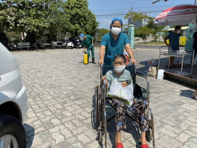 Đà Nẵng: 6 bệnh nhân Covid-19 được chữa khỏi và xuất viện dịp lễ 2-9 - 2