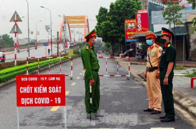 Bệnh nhân ở Hà Nam bất ngờ dương tính với SARS-CoV-2 khi sắp xuất viện - 3