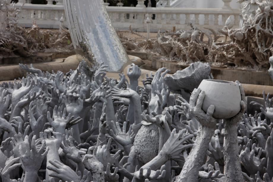 Ngôi đền kỳ lạ nhất Thái Lan, càng nhìn kỹ càng khám phá nhiều điều bất ngờ - 3