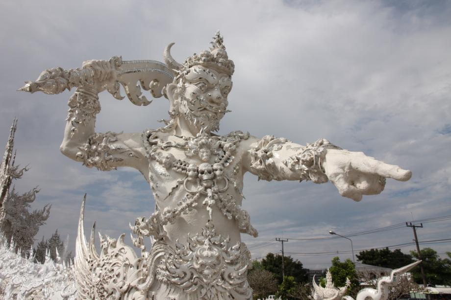 Ngôi đền kỳ lạ nhất Thái Lan, càng nhìn kỹ càng khám phá nhiều điều bất ngờ - 4