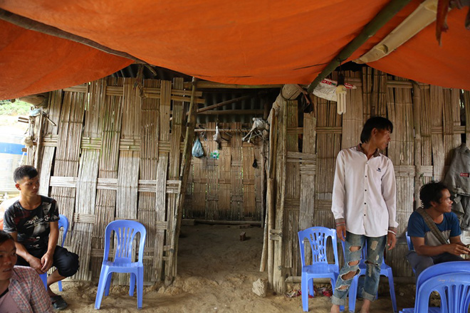 Rớt nước mắt trước gia cảnh của cháu bé tử vong trong vụ sập cổng trường ở Lào Cai - 5