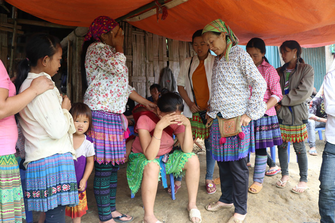 Rớt nước mắt trước gia cảnh của cháu bé tử vong trong vụ sập cổng trường ở Lào Cai - 6