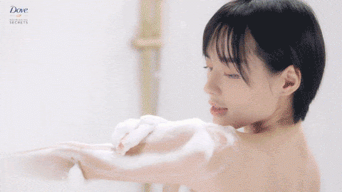 Cô Em Trendy khoe da đẹp đáng ghen tị trong phim tương tác mới - 5