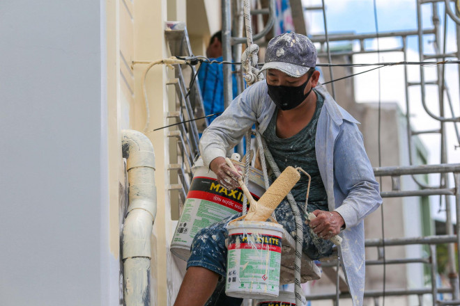 Loạt ảnh hối hả bàn giao mặt bằng metro số 2 vào sáng 11-9 - 7