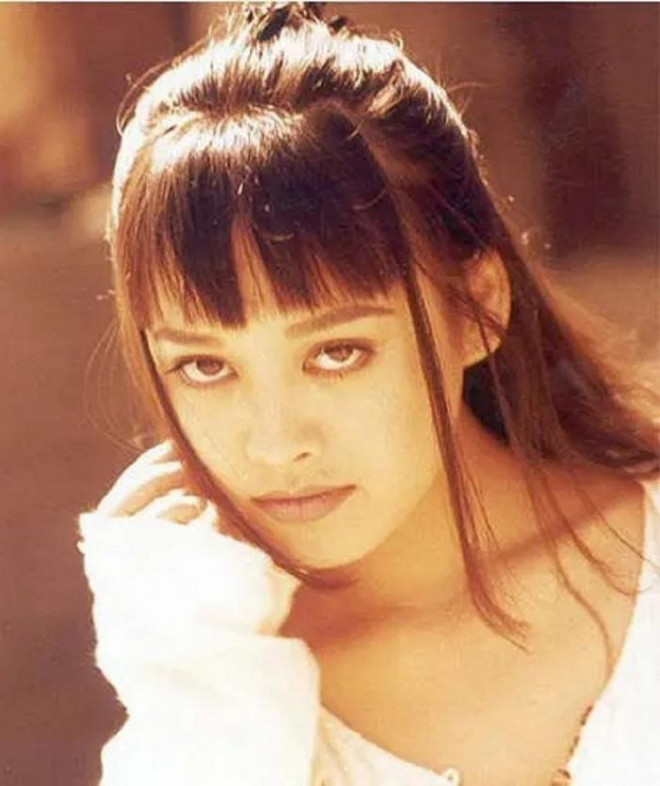 Mê mẩn nhan sắc không "dao kéo" của "Điêu Thuyền đẹp nhất màn ảnh" - 3