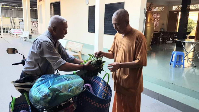 Người chuyên chở tấm lòng - 2