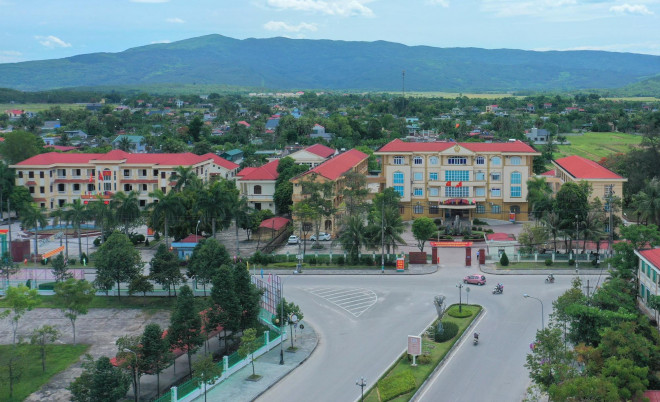 2 phó chủ tịch thị xã ở Thanh Hóa bị tống tiền 25 tỉ đồng nhận nhiệm vụ mới - 2