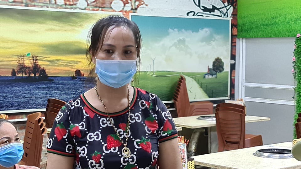 Cô gái bị chủ quán nướng bắt quỳ gối ở Bắc Ninh có hành động bất ngờ - 2