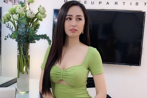 Hoa hậu Việt có vòng một gần 100cm nhiều lần phát ngôn gây chú ý - 1