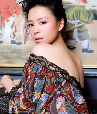 Tuyệt sắc giai nhân có giá hầu rượu 100 tỷ đồng/lần ở tuổi sắp 40 vẫn đẹp như thơ - 4