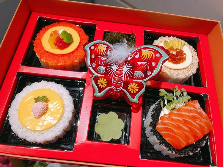 9x “hốt bạc” nhờ sáng tạo bánh trung thu sushi gây &#34;sốt&#34;, tiền triệu/hộp vẫn khó mua - 1