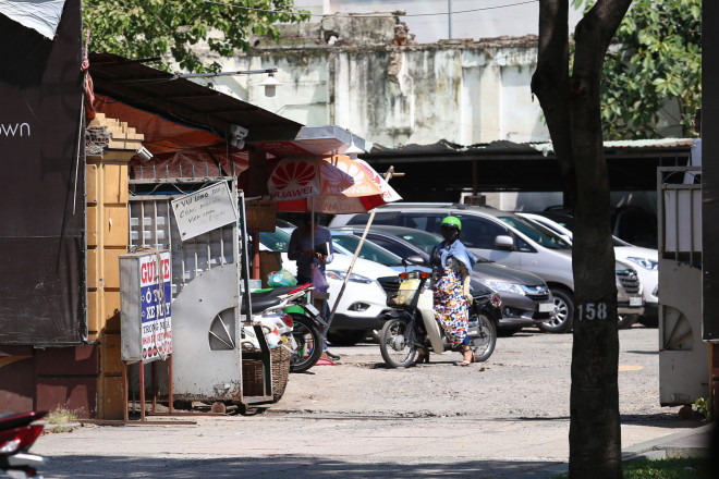 Ngày thứ 3 bà chủ Hoa Tháng Năm hầu tòa, bên trong khu đất ngàn tỉ 8-12 Lê Duẩn có gì? - 6