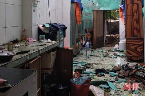 Nhìn lại sức tàn phá của cuồng phong bão số 5 ở miền Trung - 17