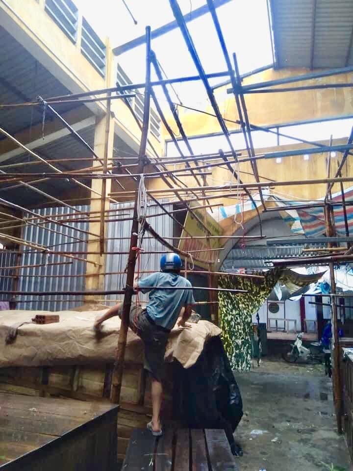 Bão số 5 giật cấp 11 đổ bộ đất liền, nhiều nơi mất điện, nhà tốc mái - 10