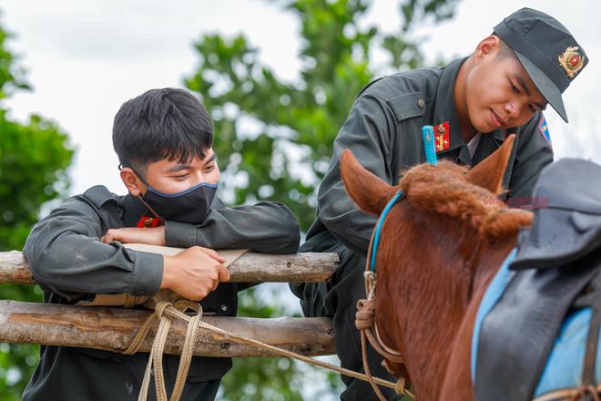 Những "chiến sĩ 4 chân" trung thành - 9