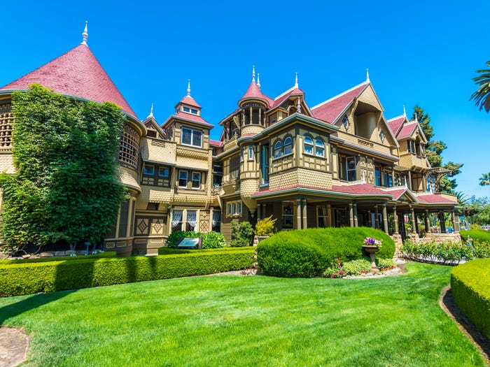 Ngôi nhà ma ám kỳ lạ có thiết kế kỳ lạ nhất, 2.000 cánh cửa ra vào, tốn 80 tỷ đô để sửa chữa - 14