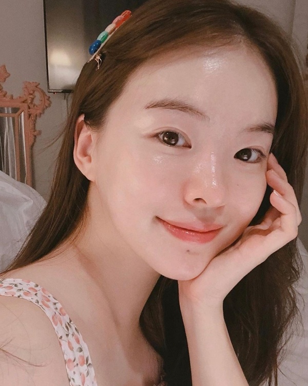 Những mẹo chăm sóc để làn da nhạy cảm khỏe mạnh hơn - 7