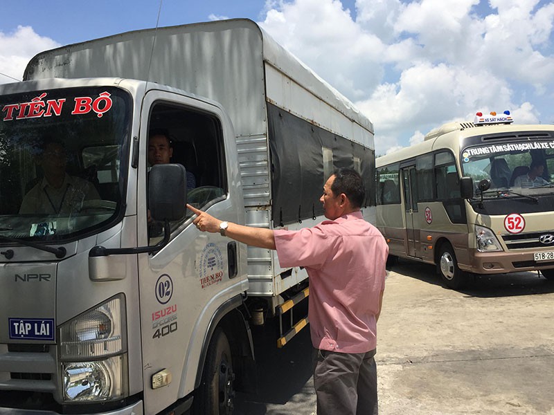 Bộ Công an đưa ra nhiều quy định bất ngờ về cấp bằng lái xe - 1