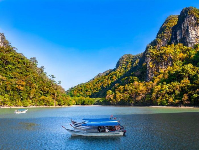Non nước Cao Bằng lọt top 9 điểm đến có tầm nhìn đẹp nhất Châu Á - 3