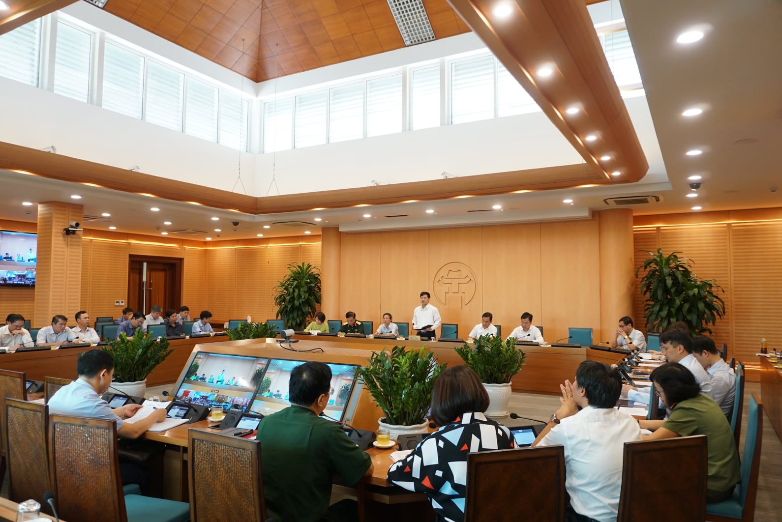 Tin tức 24h qua: Cá mập khủng dạt vào bờ sông Bến Hải - 4