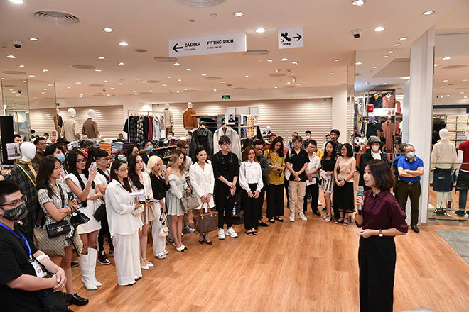Cửa hàng thứ hai của Uniqlo tại Hà Nội chính thức khai trương tại Vincom Center Metropolis ngày 25/09 - 1