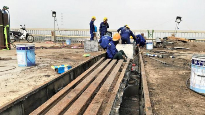 Toàn cảnh tăng tốc sửa chữa mặt cầu Thăng Long - 18