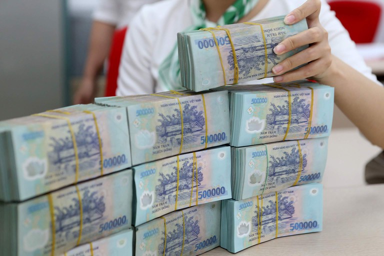 Nóng tuần qua: Hơn 1.500 tỷ đồng được Ngân hàng cho vay mỗi ngày - 1