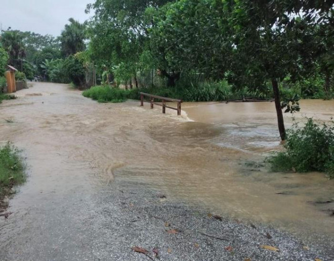 Mưa lớn ở Phú Thọ khiến 2 người chết, 7 người bị thương - 5