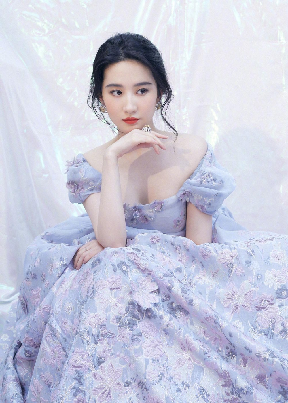 Lưu Diệc Phi vẫn là "đệ nhất nữ thần Kim Ưng" vạn người si mê - 8