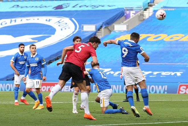 Tranh cãi: MU hưởng penalty ghi bàn sau 10 phút bù giờ có đúng luật? - 1