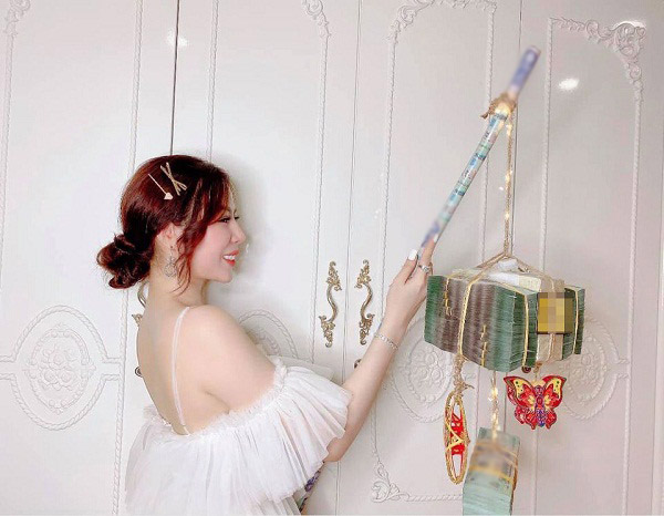 Gái Xinh Sài Gòn Khiến Dân Tình 