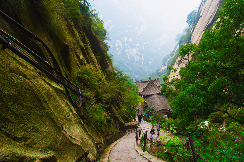 Khám phá Hoa Sơn - ngọn núi nguy hiểm nhất Thế giới - 10