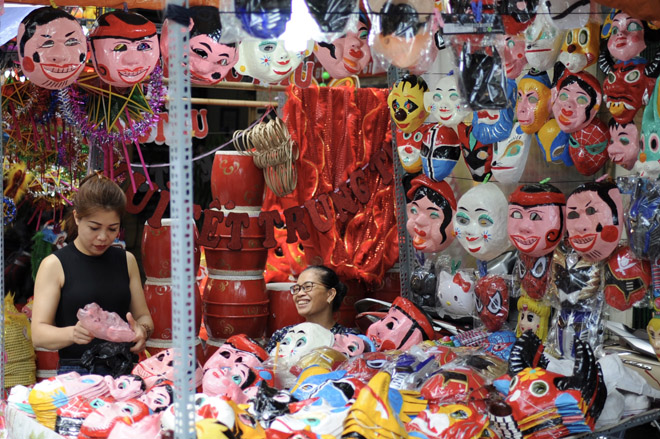 Tàu thuỷ chạy dầu hỏa và những đồ chơi Tết Trung thu gợi nhớ tuổi thơ - 8