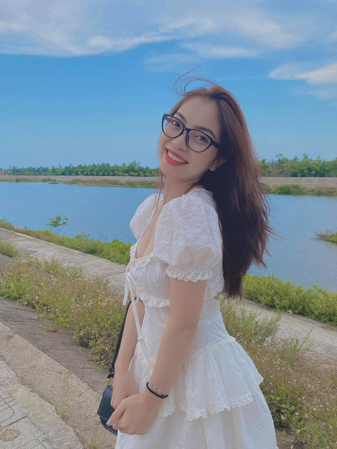 Nhật Lê đăng ảnh thả dáng hững hờ khiến dân tình xuýt xoa khen ngợi - 10