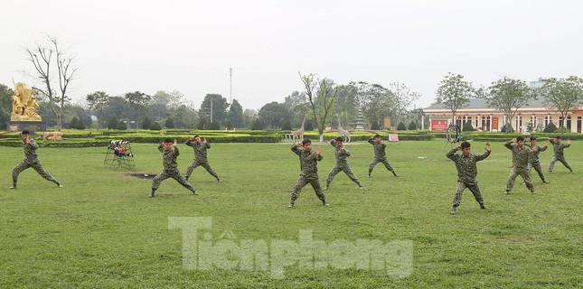 Xem lính Đặc công Quân khu 1 rèn ‘bản lĩnh thép’ - 6