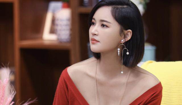 Đang chán chồng muốn ly hôn, đọc tin nhắn anh gửi nhầm mà tôi bật khóc hối hận - 1