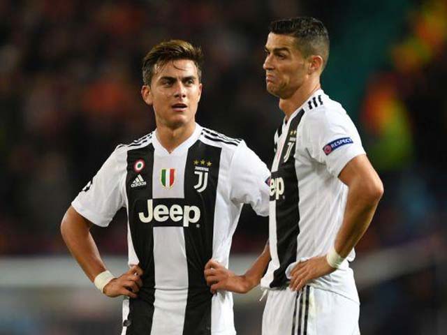 Ronaldo đang “ăn chơi, xả hơi” ở đâu, lục đục với sao Juventus như thế nào? - 1