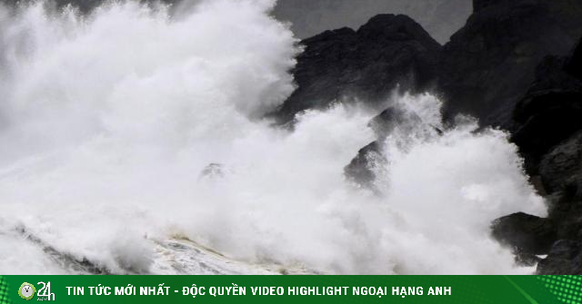 Biển Đông xuất hiện 2 áp thấp nhiệt đới, dự báo 1 cơn mạnh lên thành bão vào nước ta - Vimarsana News