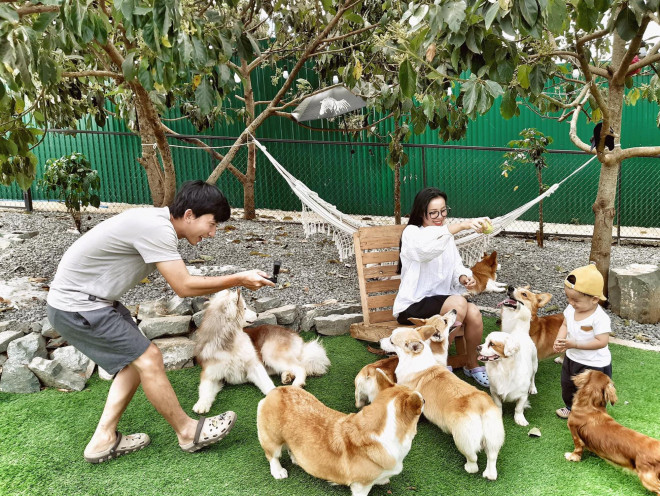 Hành trình xuyên Việt trên xe tải di động của cặp đôi 9x - 12