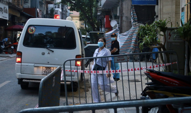 Phong toả nhiều điểm ở trung tâm Hà Nội khi phát hiện các ca dương tính SARS-CoV-2 - 5