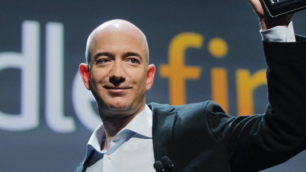 Jeff Bezos tự phá kỷ lục của bản thân với số tài sản hơn 212 tỷ USD - 1