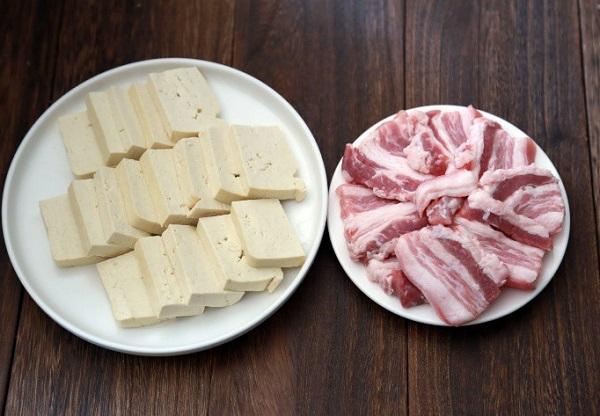 Luộc mãi cũng chán, thịt ba chỉ đem làm thế này vừa ngọt, vừa ngon ai ăn cũng mê - 2