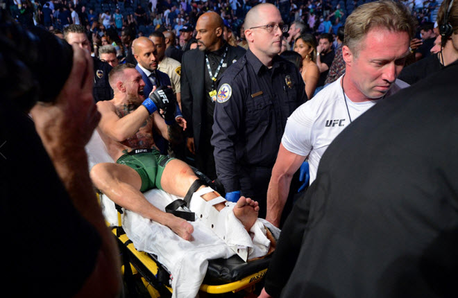 Stunned: Boxer Paul gave Poirier 2.3 billion dong for breaking McGregor's leg - 3