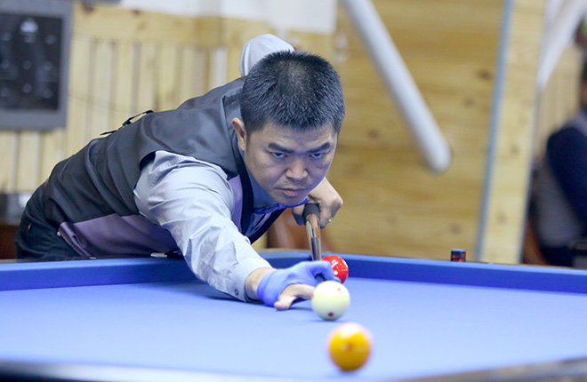 Two Vietnamese players fight each other to compete for the world billiards tournament: How's the next door?  - 3