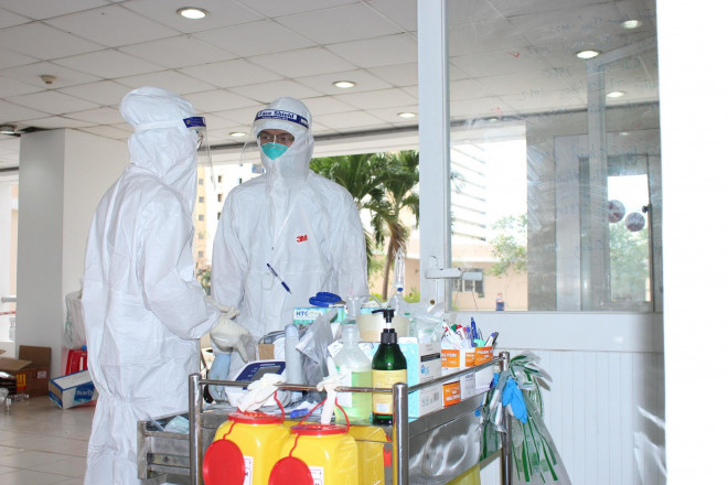 Giáp mặt hàng nghìn F0 trong "căn cứ địa" điều trị COVID-19 - 8